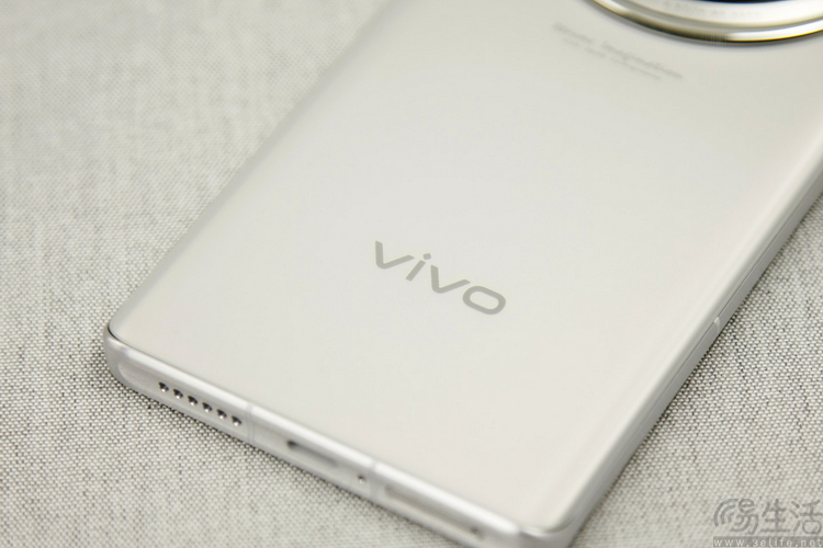 用微单的思路做拍照手机，结果到底有多可怕