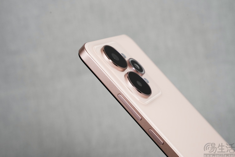 真我15首发评测：年轻人的娱乐平权神器