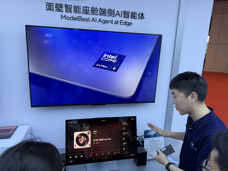 “抢跑”下一代架构，英特尔为了车载市场，拼了