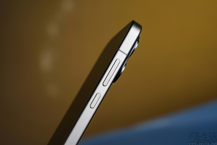 小米17首发评测：外观极致精致，配置均衡无短板